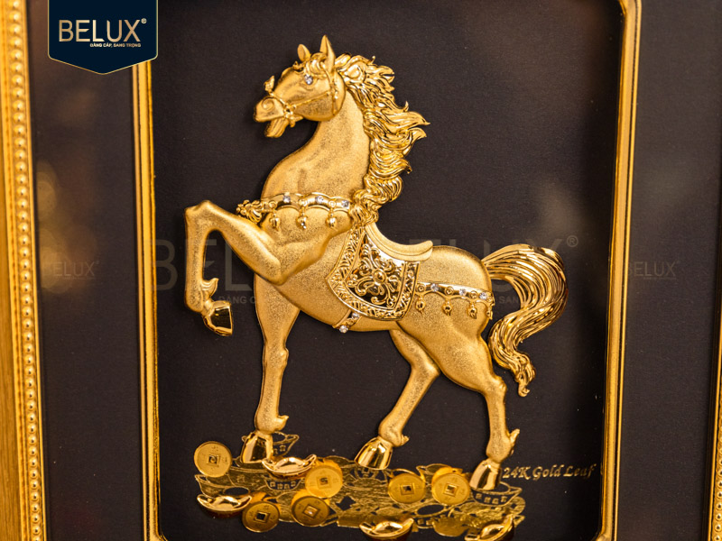 Tranh quà tặng mã đáo thành công dát vàng 24k 33x26cm